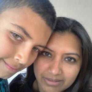 Meet your Posher, Roxana