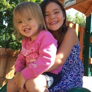 Meet your Posher, Akasha