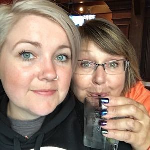 Meet your Posher, Kelly