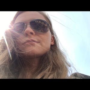 Meet your Posher, Dagmara