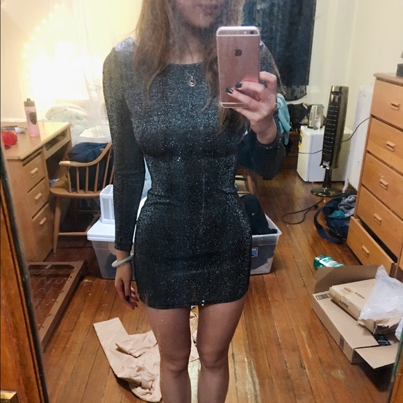 Party dress - Picture 1 of 3