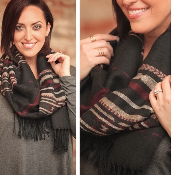 SOLD OUT 💎Perfect Tan Aztec Blanket Scarf 💎 - Picture 4 of 4