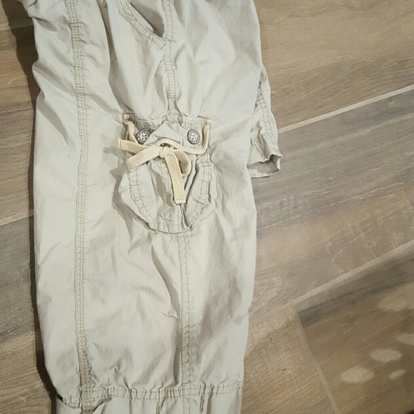 Jet Set Jeans - Picture 3 of 3