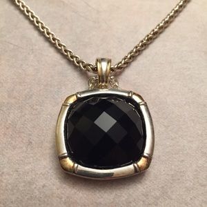 Gorgeous Fashion Statement Pendant Necklace