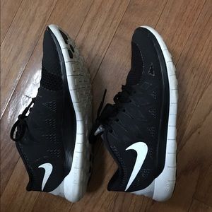 Nike free run size 7