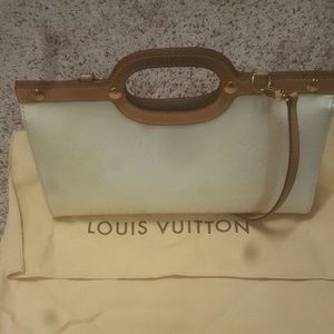 hand bag
