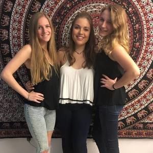 Meet your Posher, Kayla