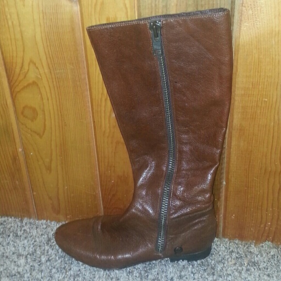 SOLD!!!Size 7.5 like new born boots