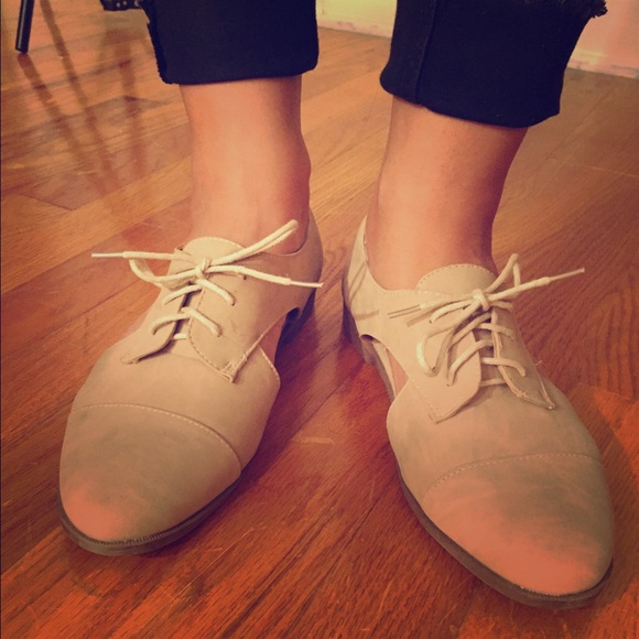 laced flats oxfords loafers