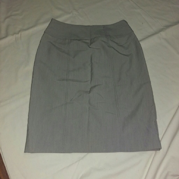 Worthington Grey pencil skirt classy dressy NEW - Picture 1 of 4