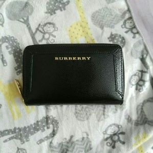 Authentic Burberry elmore wallet