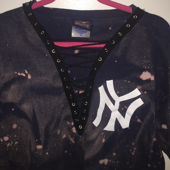 Yankees Game Day Tee - Lace Up Tee - Picture 3 of 3