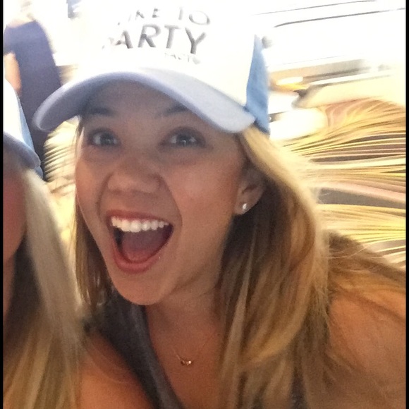 Meet your Posher, Amanda