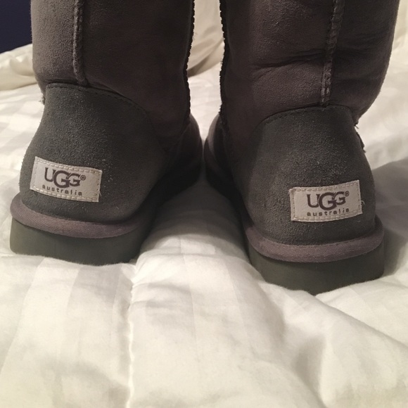 grey uggs size 5 grey uggs size 5