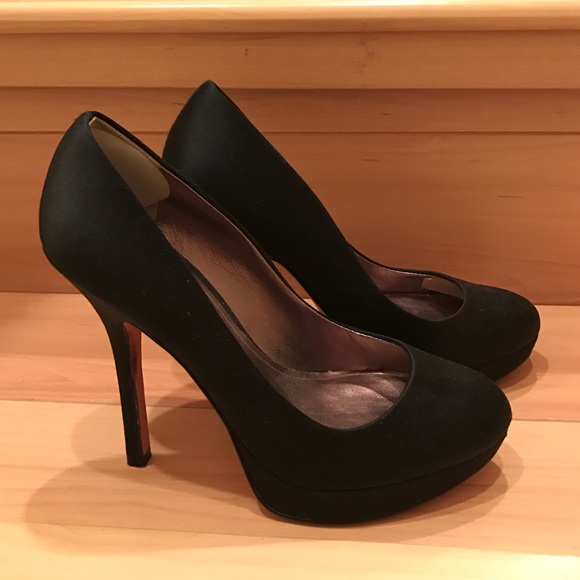 Joan & David black satin pumps size 5