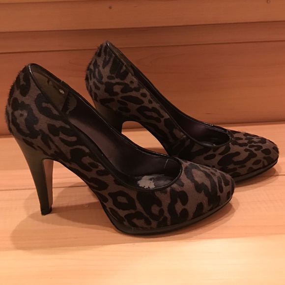 Nine West leopard print pumps size 5m