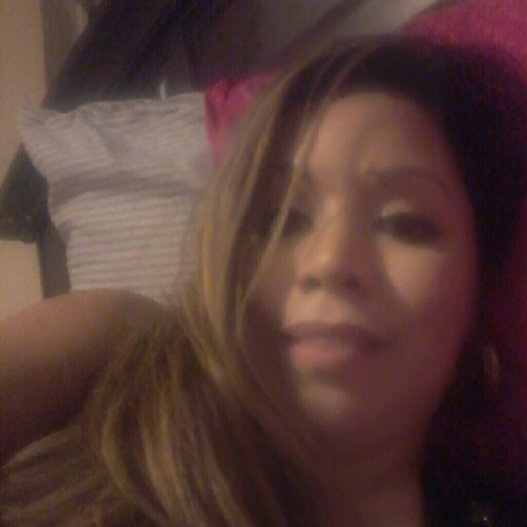 Meet your Posher, Iris