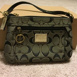 Coach Poppy Wristlet (Black)