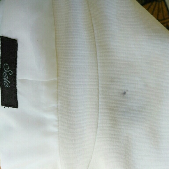 Blazer - Picture 2 of 2