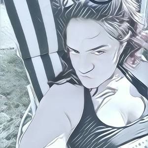 Meet your Posher, Lucy