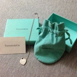 Return to tiffany & co heart necklace