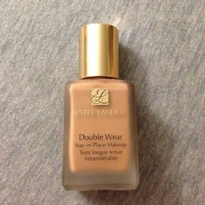 Estee lauder double wear stay in place foundation