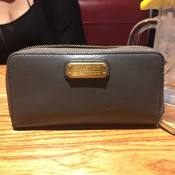 Marc Jacobs wallet