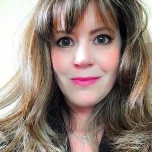 Meet your Posher, Angie