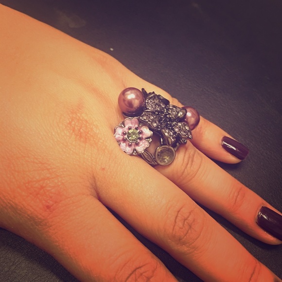 Ring - Picture 1 of 1