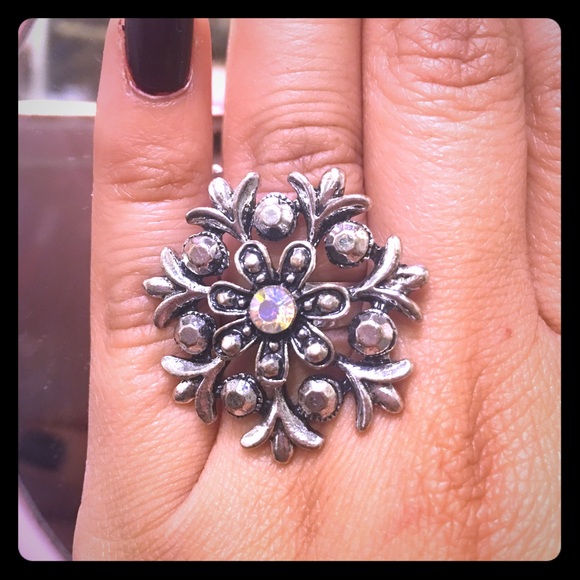 Ring - Picture 1 of 1