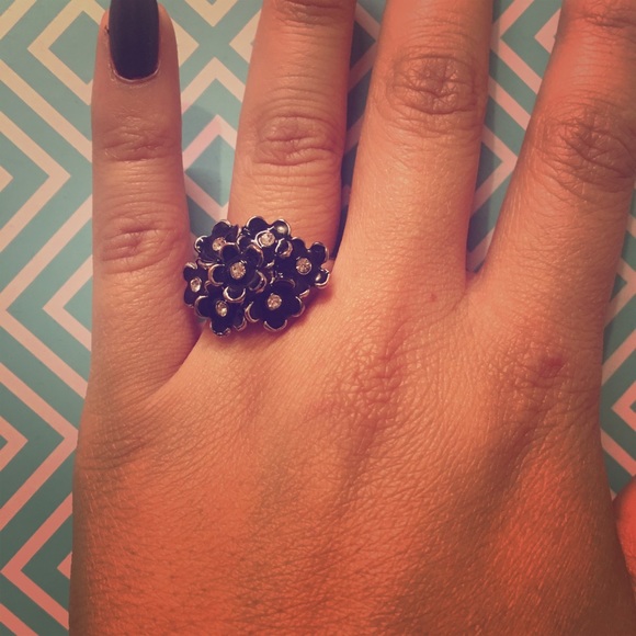 Ring - Picture 1 of 1