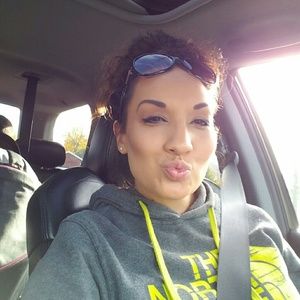 Meet your Posher, Cassaundra