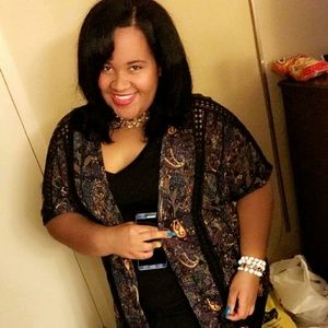 Meet your Posher, Alexis