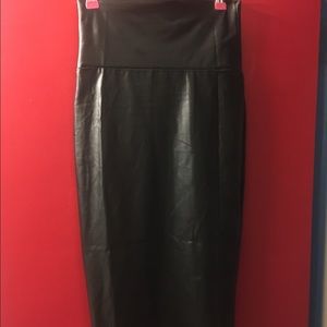 Black leather pencil skirt