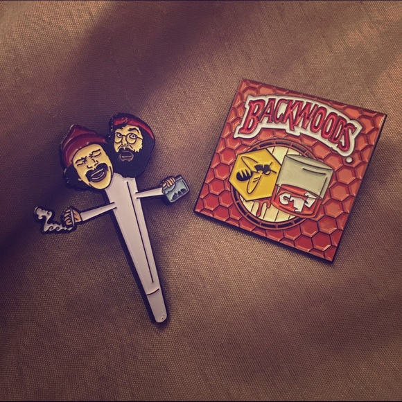 Cheech and Chong cross joint // Backwoods Pin