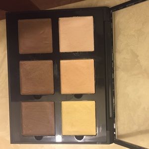 Anastasia Beverly Hills contour cream kit