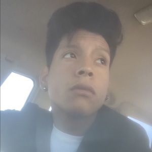 Meet your Posher, Eli