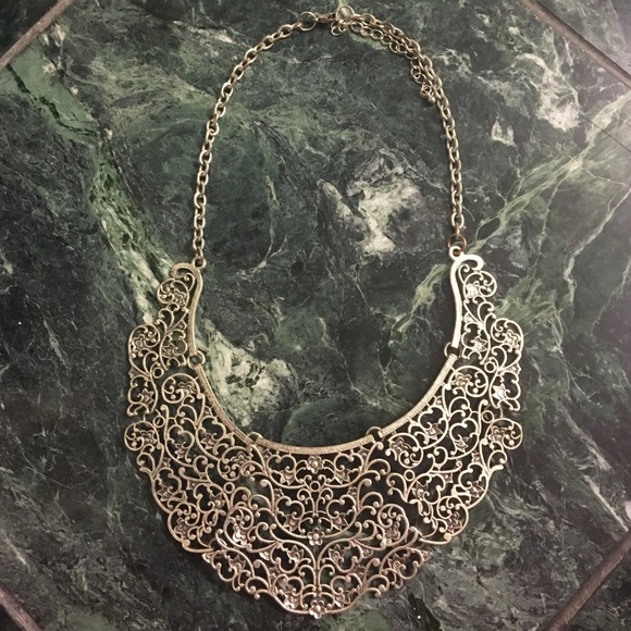 Silver Victorian Era style collar necklace