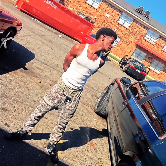 Meet your Posher, Jeffon - Picture 1 of 1