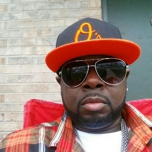 Meet your Posher, Raymond