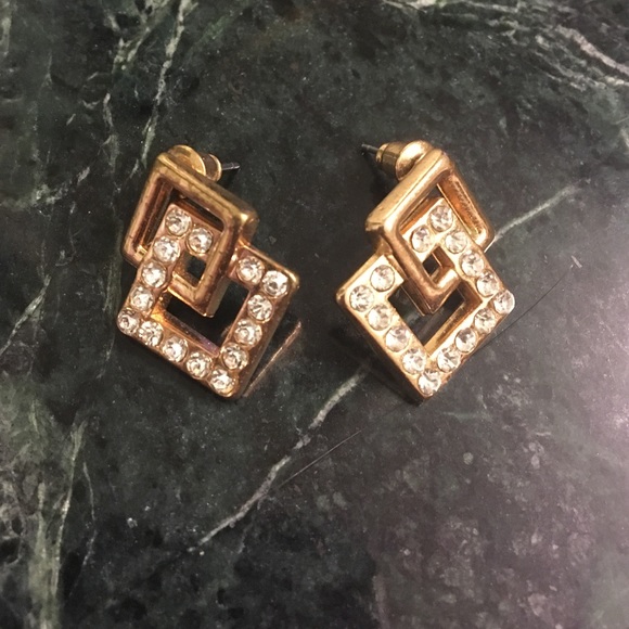 Gold earrings