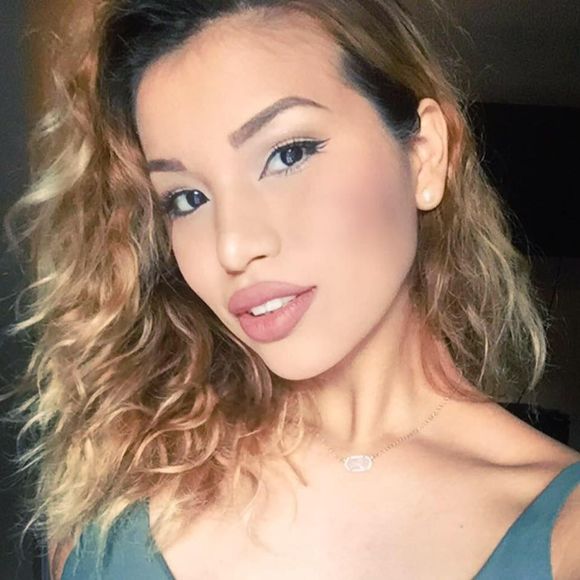 Meet your Posher, Val