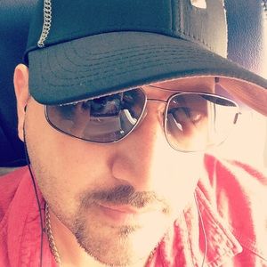 Meet your Posher, Hector