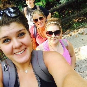 Meet your Posher, Kendra