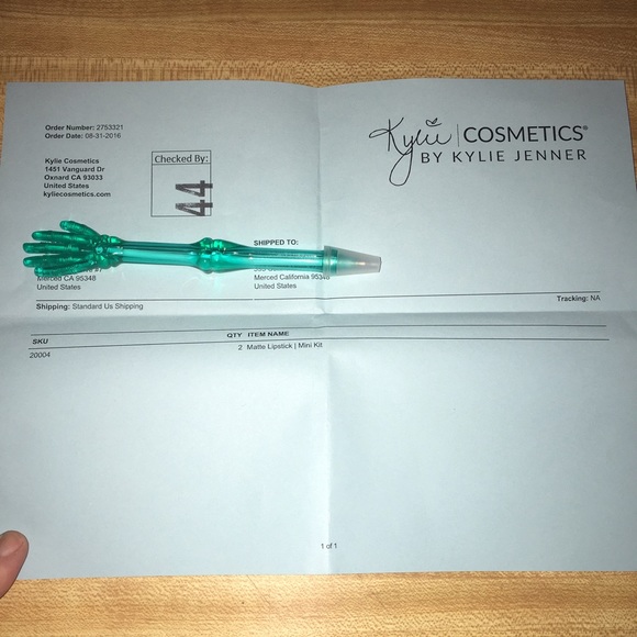 Kylie Mini Matte Birthday Edition - Picture 3 of 3