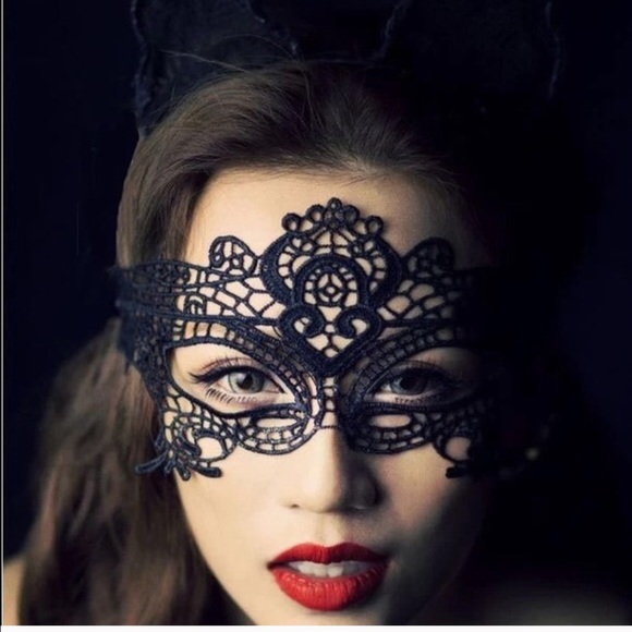 Brand new Halloween party mask