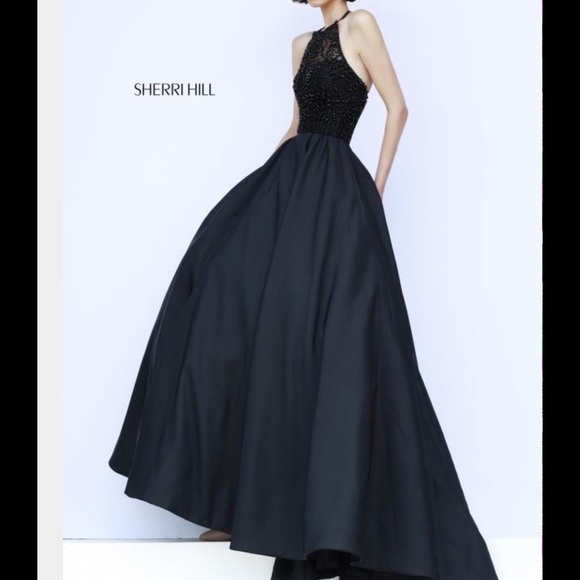 Sherri Hill 32120 size 6 black FINAL PRICE