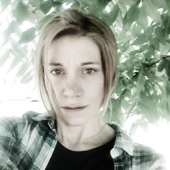 Meet your Posher, Melanie - Picture 1 of 1