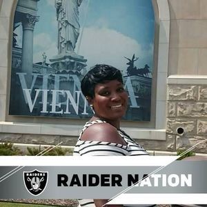 Meet your Posher, Londa