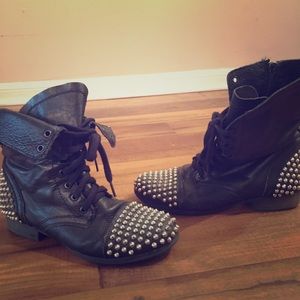 Steve Madden Troopa Boots